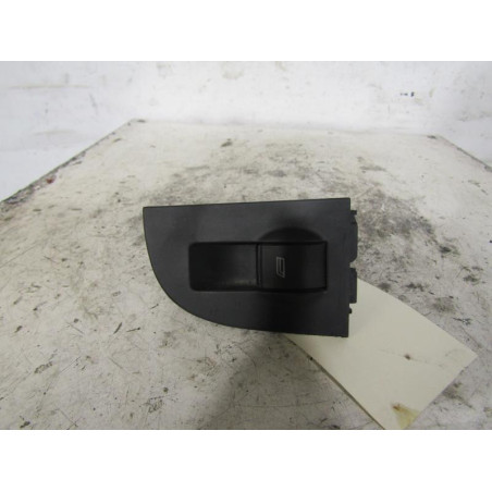Interrupteur de leve vitre arriere droit AUDI A6 2