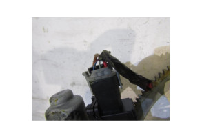 Leve vitre electrique avant gauche OPEL CORSA C Photo n°3