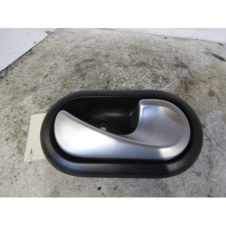 Poignee interieur avant droit DACIA SANDERO 1