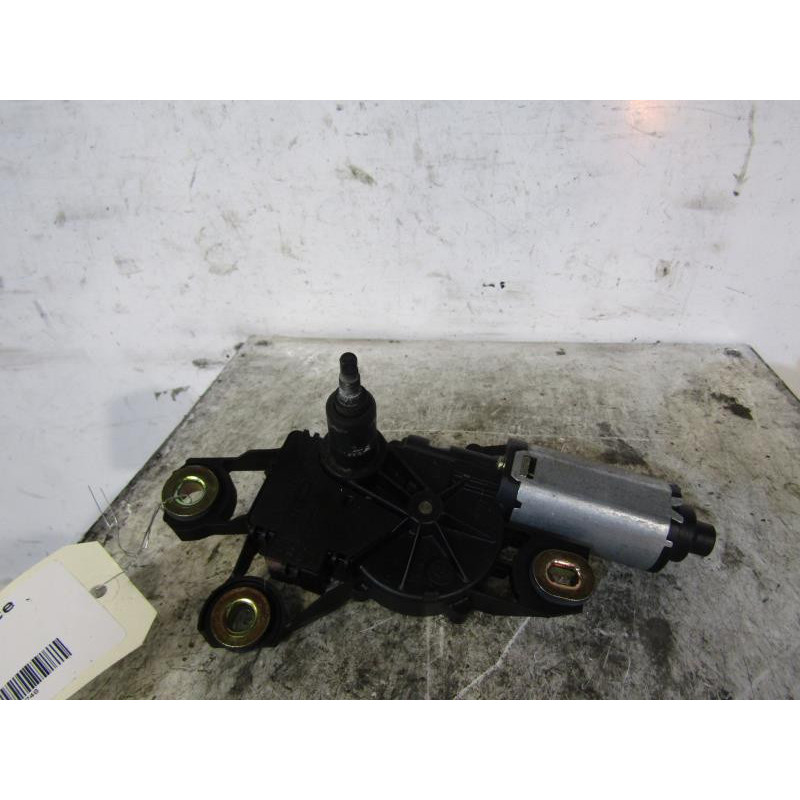 Moteur essuie glace arriere SEAT ALTEA Photo n°1