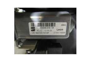 Leve vitre electrique arriere gauche SEAT LEON 2 Photo n°3