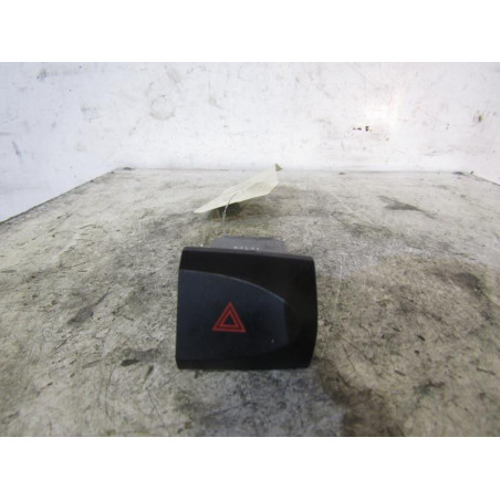 Bouton de warning HYUNDAI SANTA FE 1