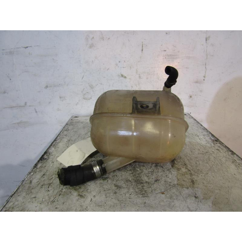 Vase d'expansion OPEL COMBO D Photo n°1