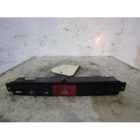 Bouton de warning FIAT GRANDE PUNTO