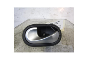 Poignee interieur arriere gauche RENAULT CLIO 3 Photo n°1