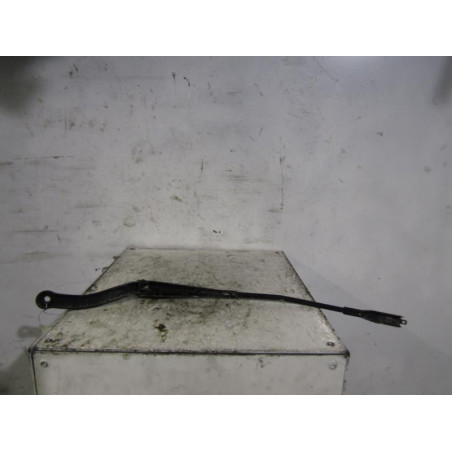 Bras essuie glace avant gauche OPEL CORSA D