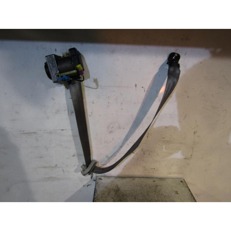 Ceinture avant droit VOLKSWAGEN GOLF 4 Photo n°1