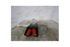 Attache ceinture arriere droit VOLKSWAGEN GOLF 3 Photo n°1