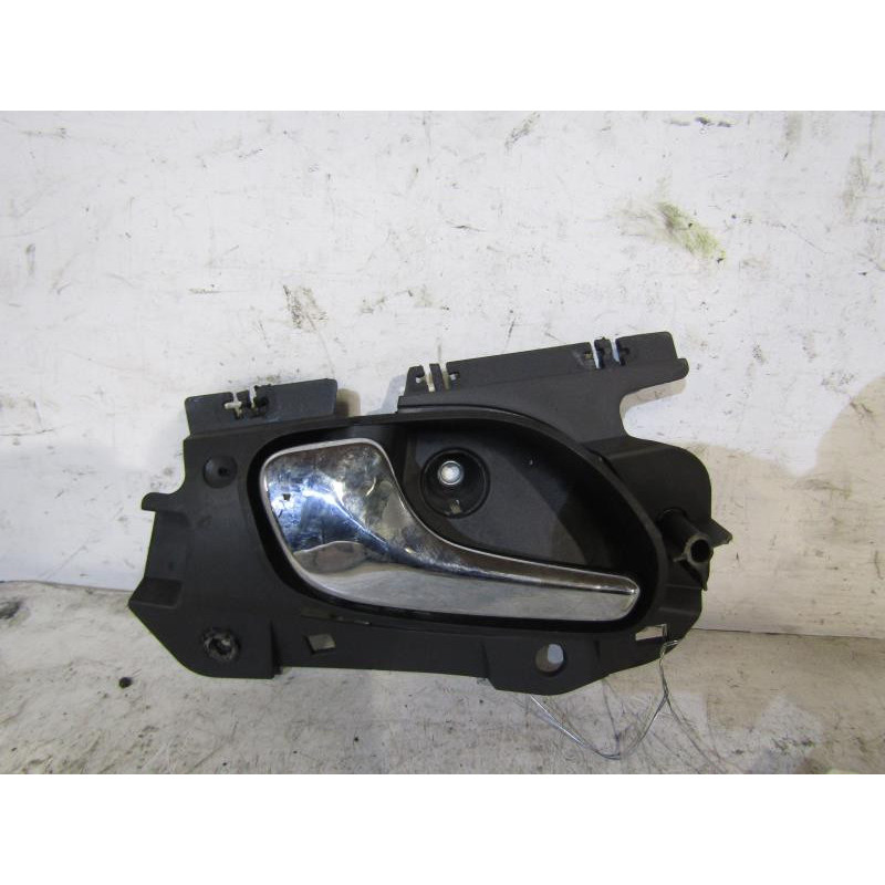 Poignee interieur arriere gauche OPEL CORSA D Photo n°1
