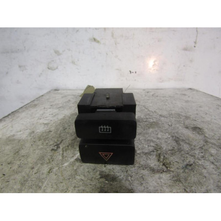 Bouton de warning TOYOTA COROLLA 10