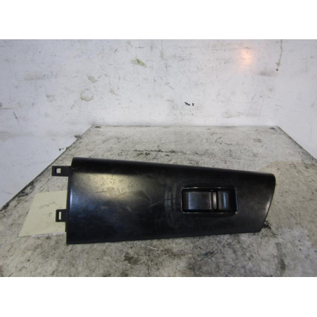 Interrupteur de leve vitre avant droit TOYOTA COROLLA 10