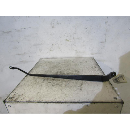 Bras essuie glace avant droit TOYOTA COROLLA 10
