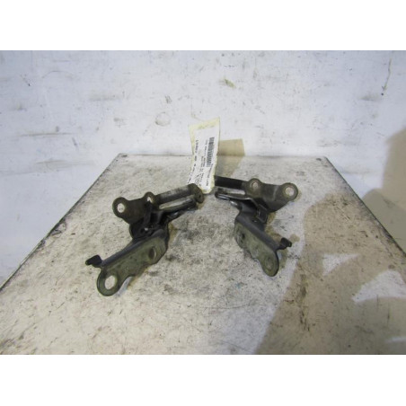 Charniere de capot TOYOTA COROLLA 10