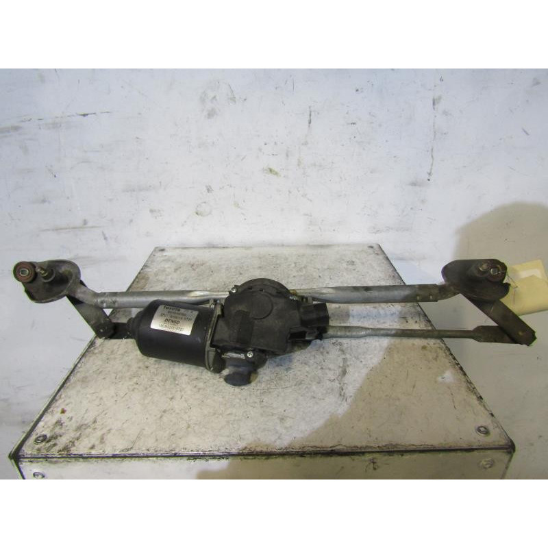 Moteur essuie glace avant TOYOTA COROLLA 10 Photo n°1