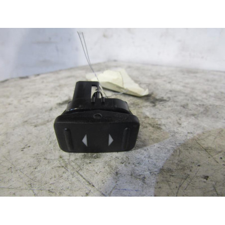Interrupteur de leve vitre avant droit FORD MONDEO 3