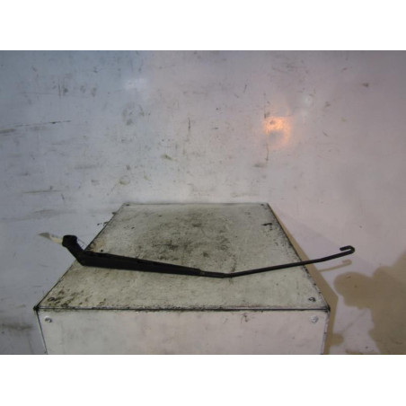 Bras essuie glace avant droit SUZUKI SWIFT 3
