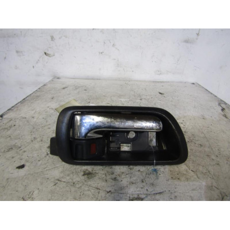Poignee interieur arriere droit TOYOTA COROLLA VERSO 2