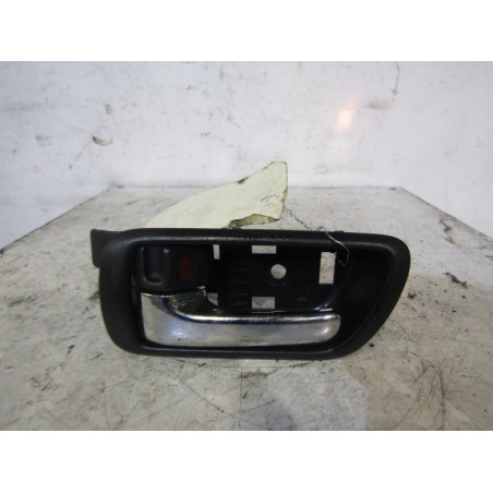 Poignee interieur arriere gauche TOYOTA COROLLA VERSO 2