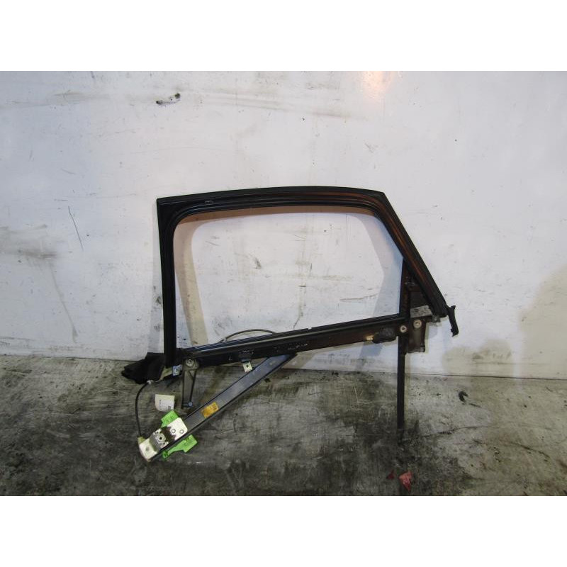 Leve vitre electrique arriere droit AUDI A4 2 Photo n°1