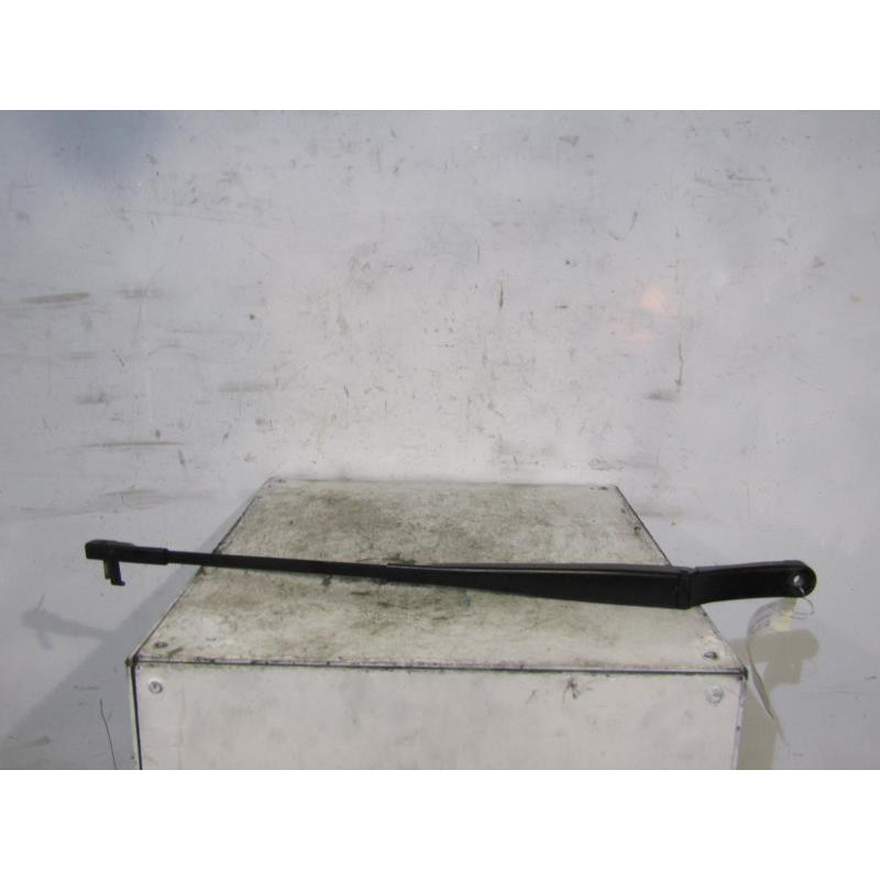 Bras essuie glace avant droit VOLKSWAGEN TOURAN 1 Photo n°1