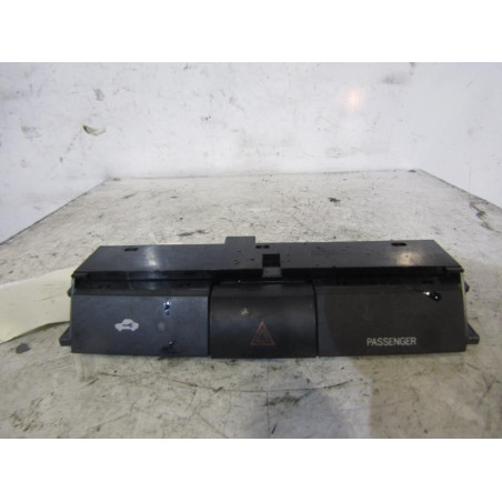 Bouton de warning TOYOTA COROLLA VERSO 2