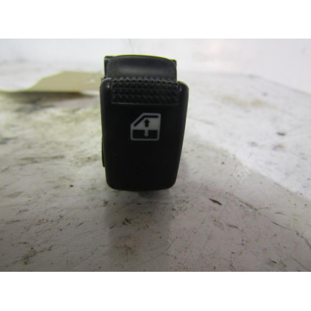Interrupteur de leve vitre arriere gauche HYUNDAI TUCSON 1