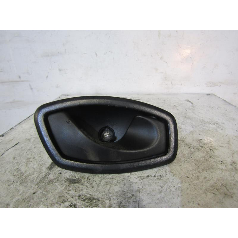 Poignee interieur arriere droit RENAULT MEGANE 3 Photo n°1