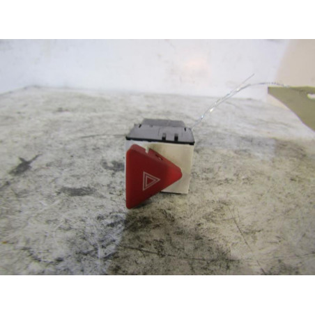 Bouton de warning VOLKSWAGEN PASSAT 5