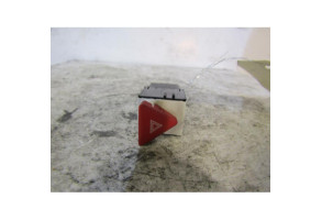 Bouton de warning VOLKSWAGEN PASSAT 5 Photo n°1