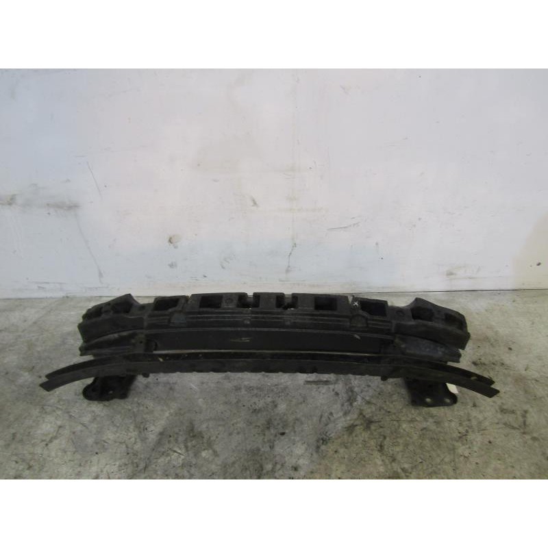 Renfort pare choc avant (traverse) VOLKSWAGEN PASSAT 5 Photo n°1