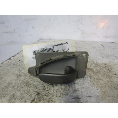 Poignee interieur arriere droit CITROEN XSARA PICASSO