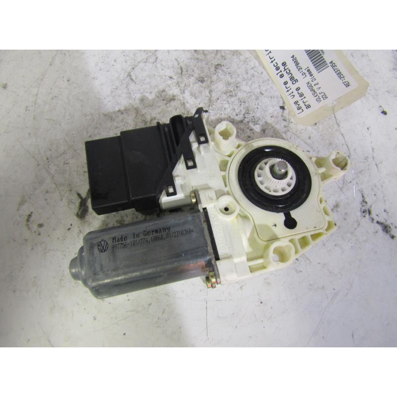 Leve vitre electrique arriere gauche VOLKSWAGEN GOLF 5 Photo n°1