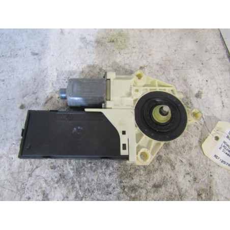 Leve vitre electrique avant gauche RENAULT LAGUNA 3