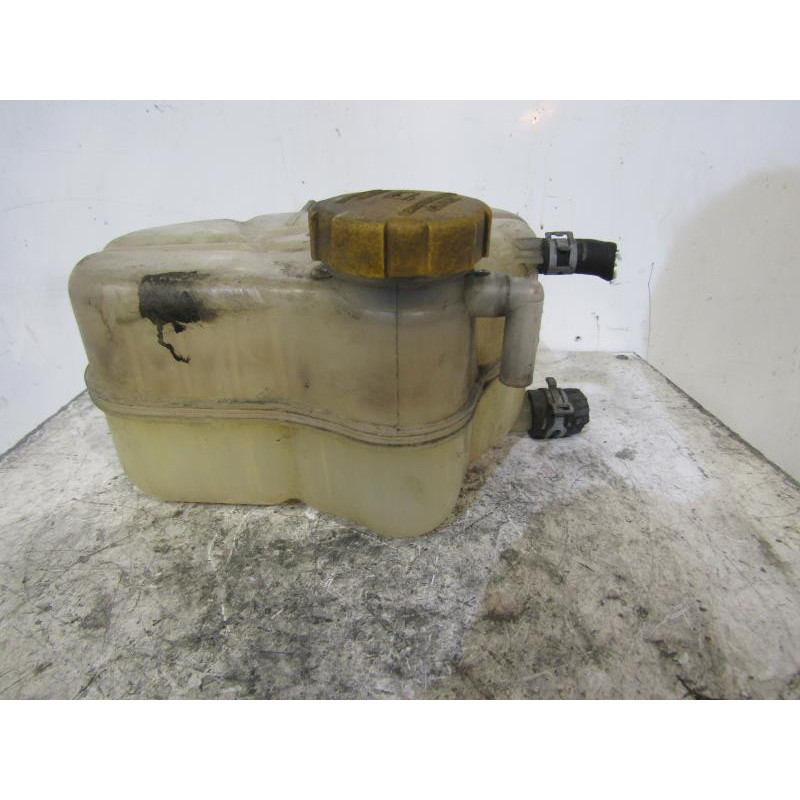 Vase d'expansion OPEL CORSA D Photo n°1