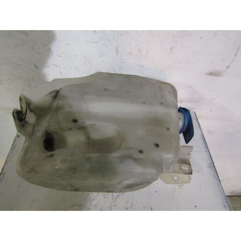 Vase de lave glace VOLKSWAGEN GOLF 3 Photo n°1