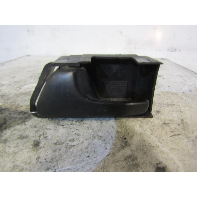 Poignee interieur avant gauche VOLKSWAGEN GOLF 3 Photo n°1