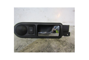 Poignee interieur arriere droit VOLKSWAGEN PASSAT 4 Photo n°1