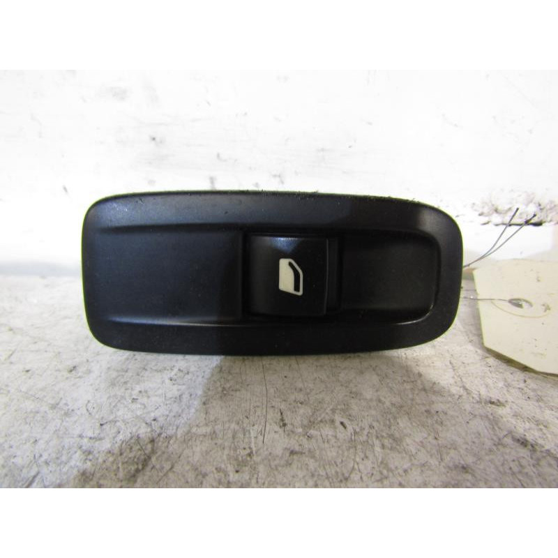 Interrupteur de leve vitre arriere gauche CITROEN C4 PICASSO 2 Photo n°1
