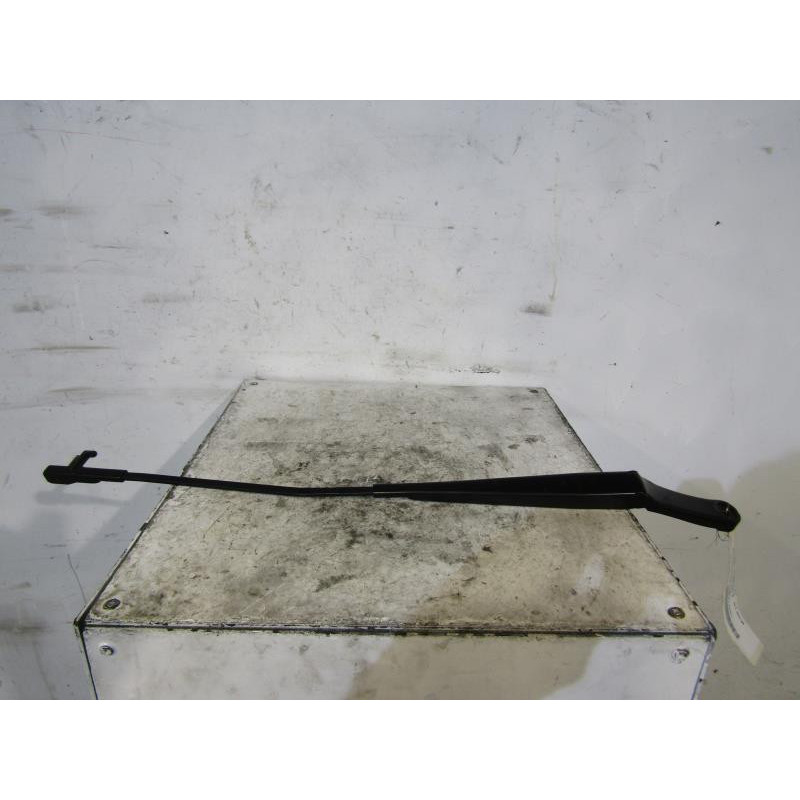 Bras essuie glace avant droit SKODA OCTAVIA 2 Photo n°1