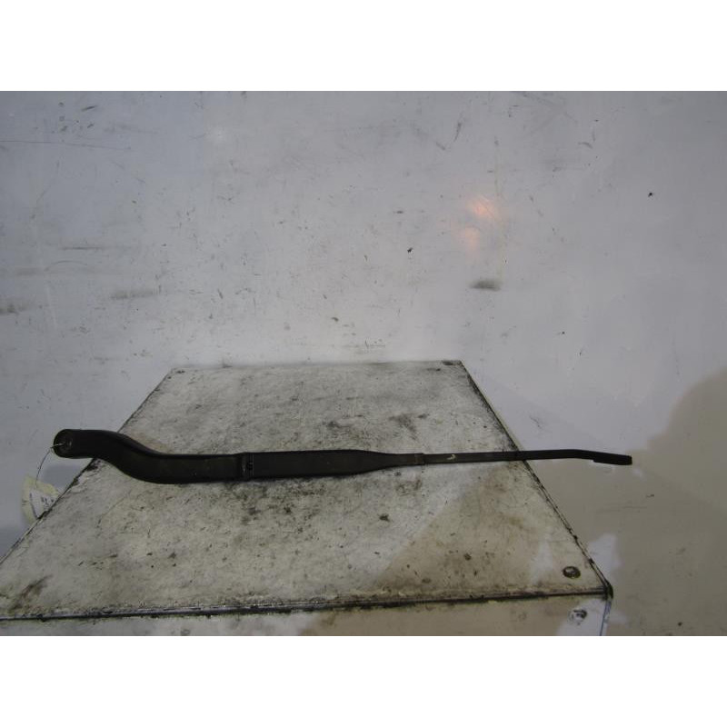 Bras essuie glace avant droit AUDI A8 1 Photo n°1