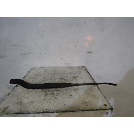 Bras essuie glace avant droit AUDI A8 1