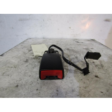 Attache ceinture arriere droit AUDI A8 1