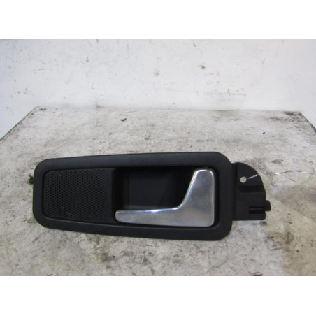 Poignee interieur arriere droit AUDI A8 1