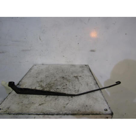 Bras essuie glace avant droit SUZUKI SWIFT 3