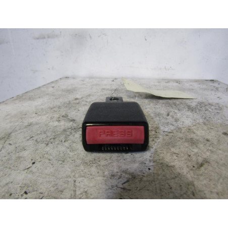 Attache ceinture arriere droit PEUGEOT 1007