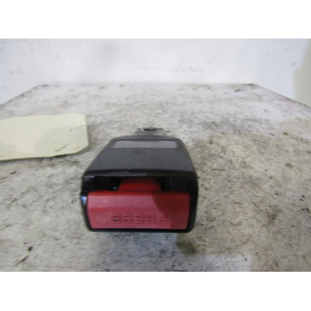 Attache ceinture arriere gauche PEUGEOT 1007