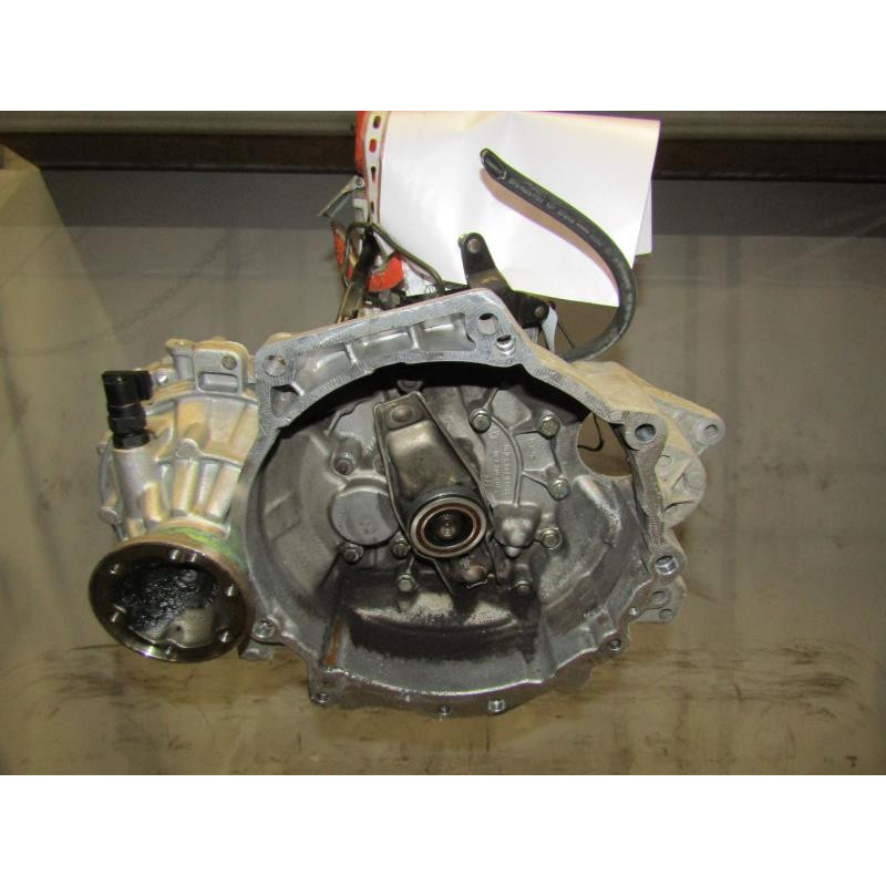 Boite de vitesses VOLKSWAGEN BORA Photo n°1