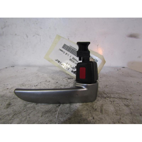 Poignee interieur avant droit MAZDA 3 1