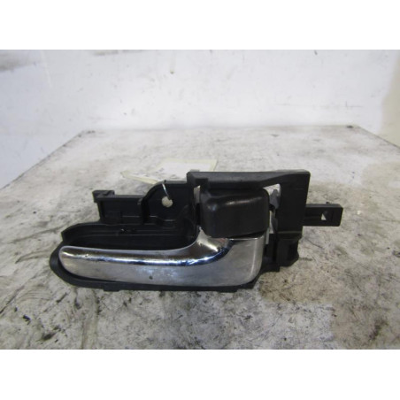 Poignee interieur arriere droit DAIHATSU CUORE 3