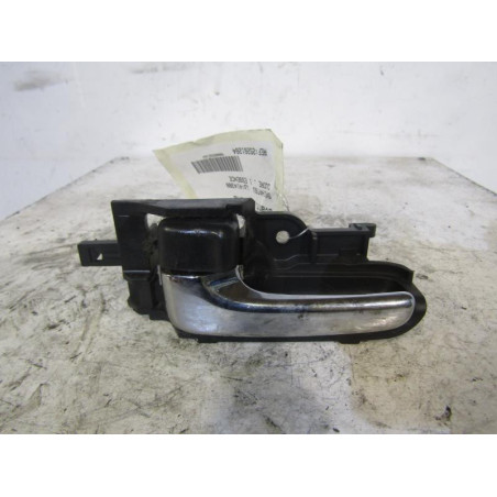 Poignee interieur avant gauche DAIHATSU CUORE 3